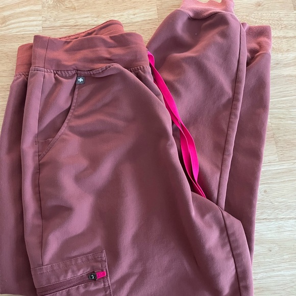 Figs Scrub Set - Picture 5 of 9